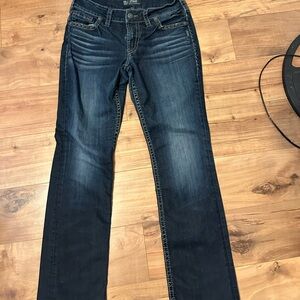 Straight leg blue jeans